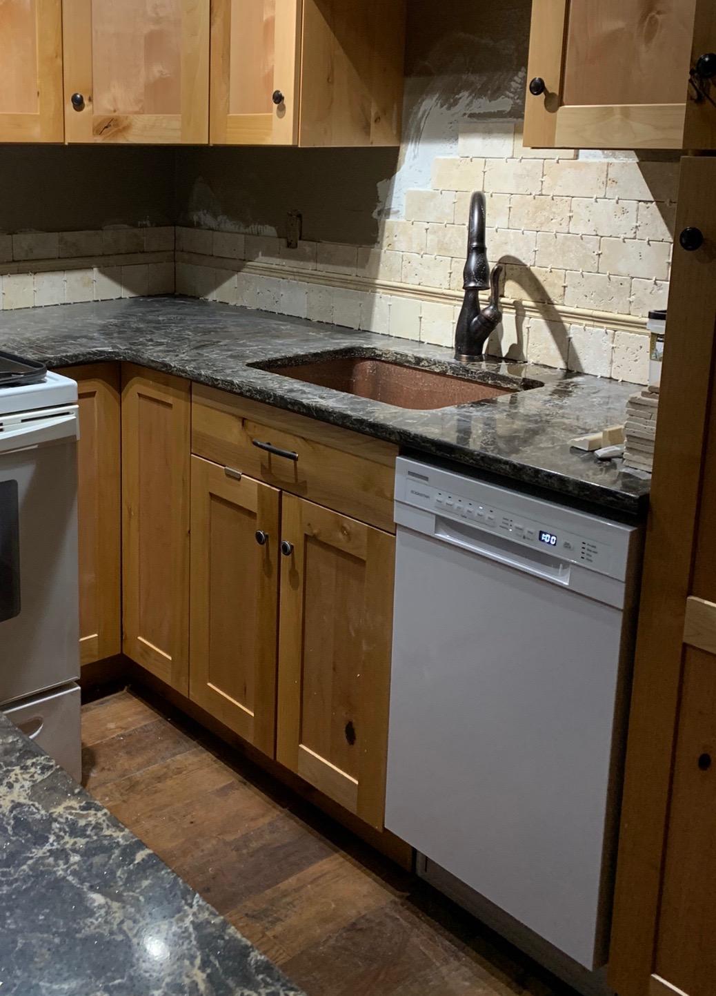 【Appliances】EdgeStar BIDW1802SS 18 Inch Wide 8 Place Setting Energy Star Rated Built-In Dishwasher