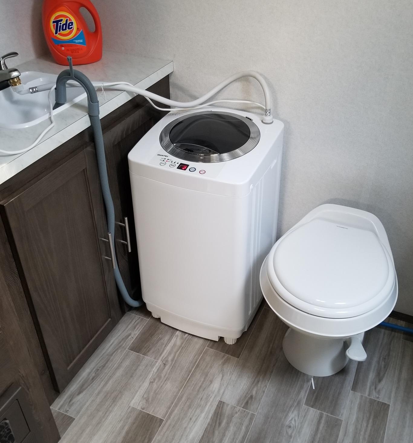 【Appliances】Giantex Portable Washing Machine, Full Automatic Washer & Dryer Combo with Built-in Pump Drain