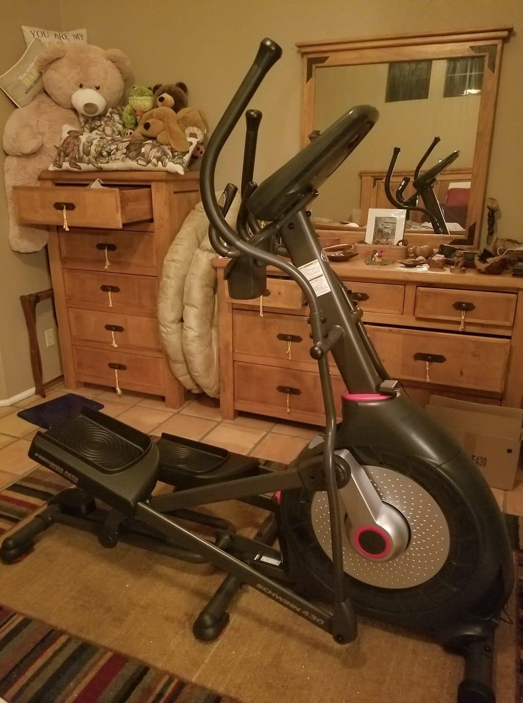 【Sports&Outdoors】Schwinn Fitness 430 Elliptical